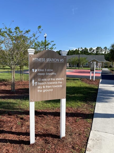 Exterior Signs Photo